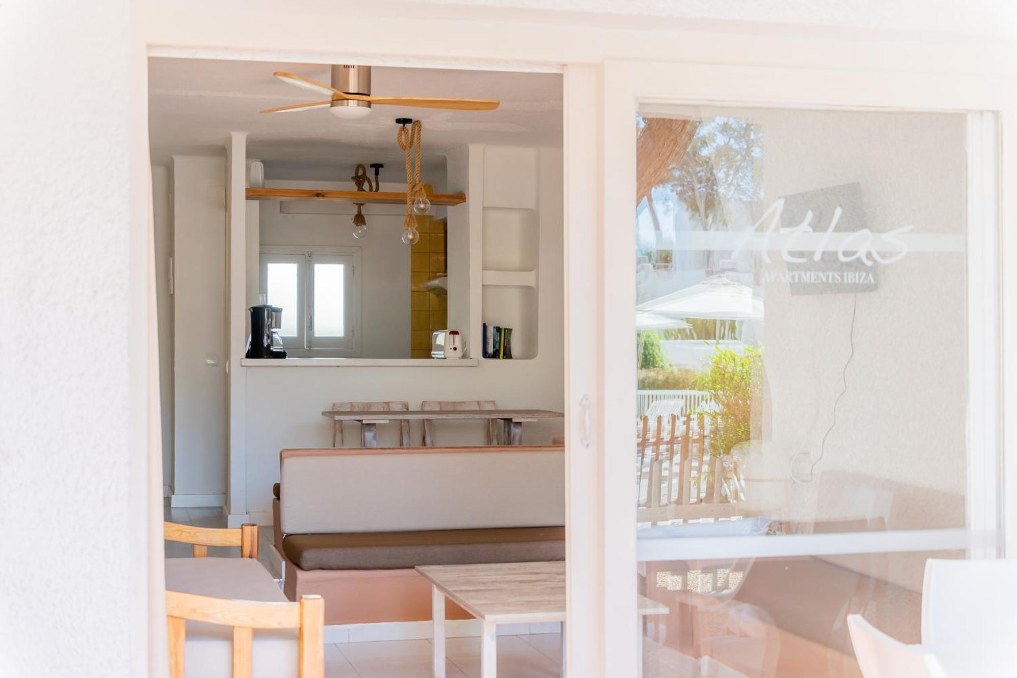 Atlas Ibiza Apartment Santa Eularia des Riu